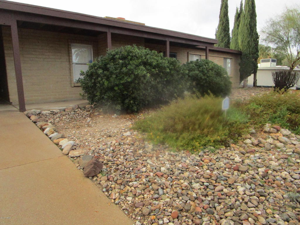 9552 E Myra Dr, Tucson, AZ 85730 photo 1