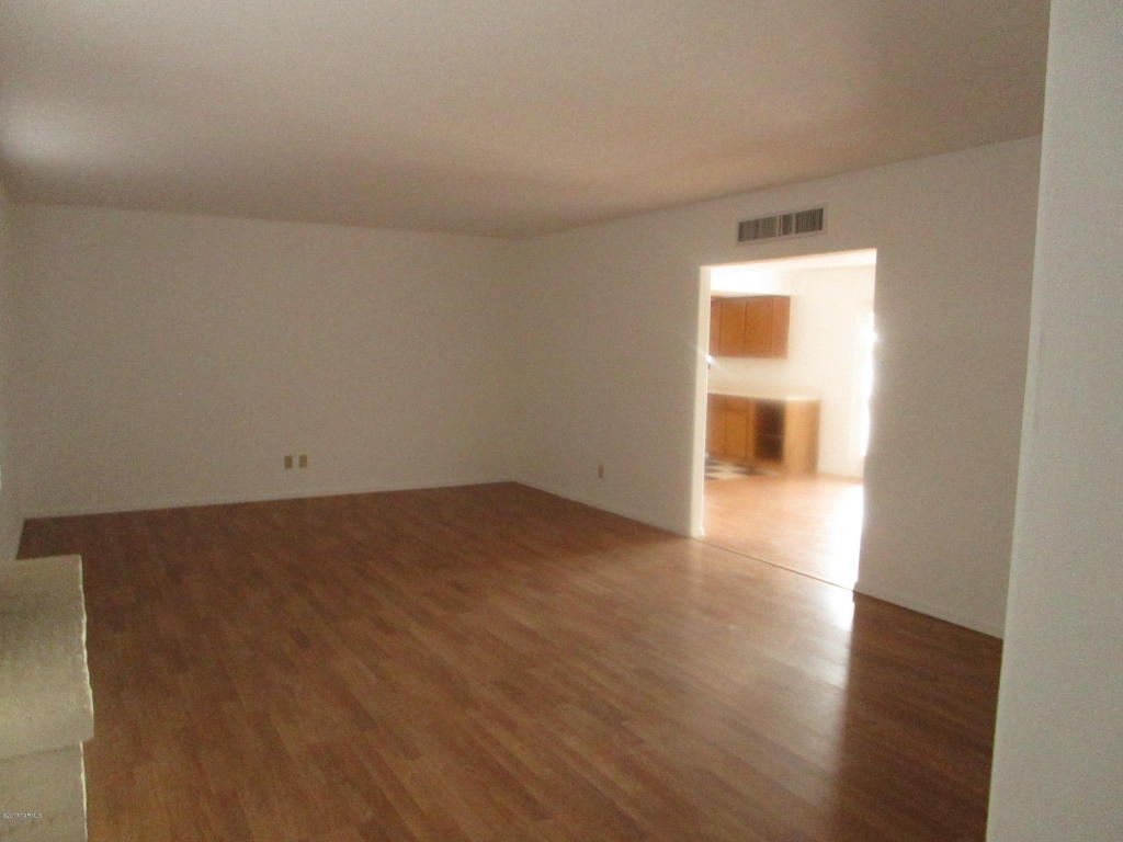 9552 E Myra Dr, Tucson, AZ 85730 photo 3