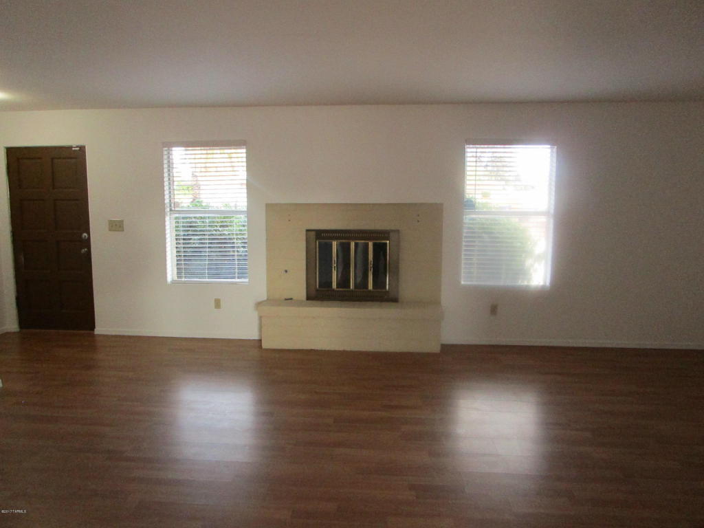 9552 E Myra Dr, Tucson, AZ 85730 photo 4