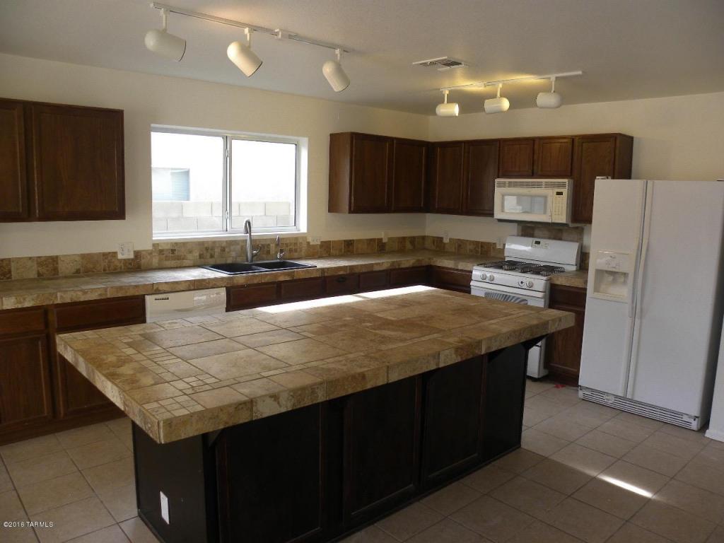 6951 S Martlet Dr, Tucson, AZ 85756 photo 6