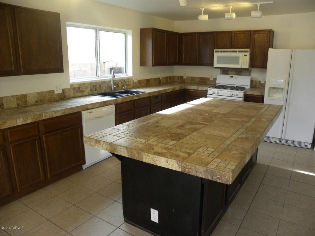 6951 S Martlet Dr, Tucson, AZ 85756 photo 7