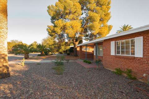 2214 E Towner St, Tucson, AZ 85719 photo 1