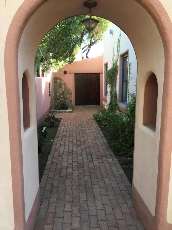 2139 E 2nd St, Tucson, AZ 85719 photo 4