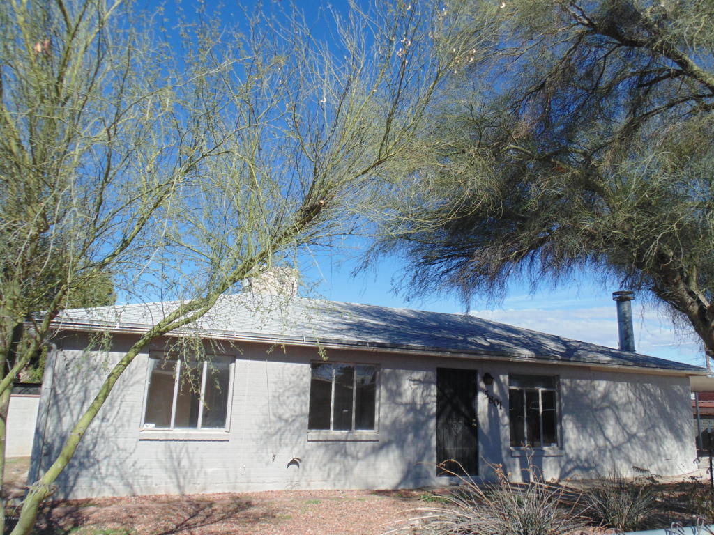 5801 E 33rd St, Tucson, AZ 85711 photo 2