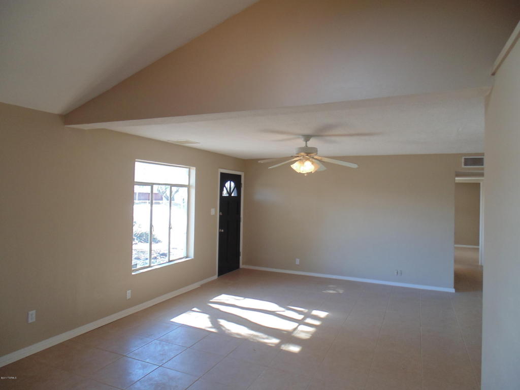 5801 E 33rd St, Tucson, AZ 85711 photo 6