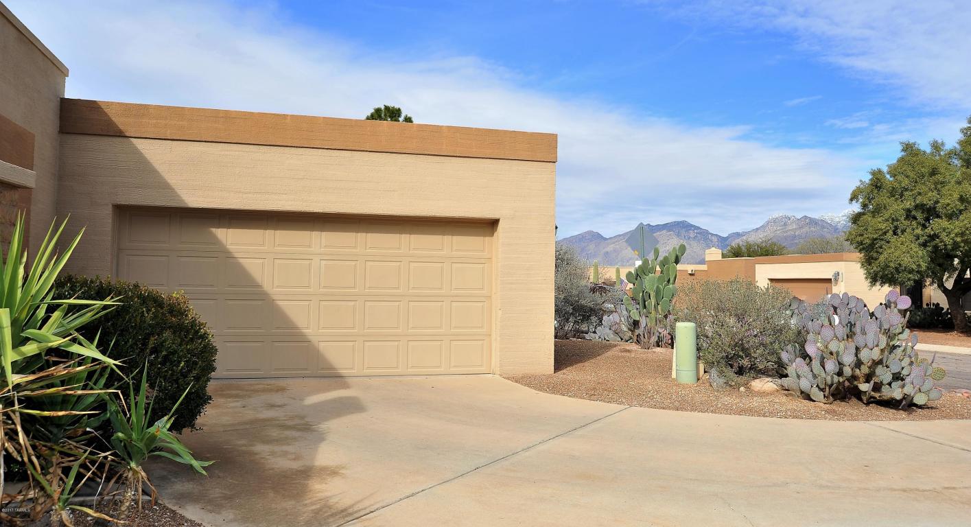 9050 E Seneca St, Tucson, AZ 85715 photo 2