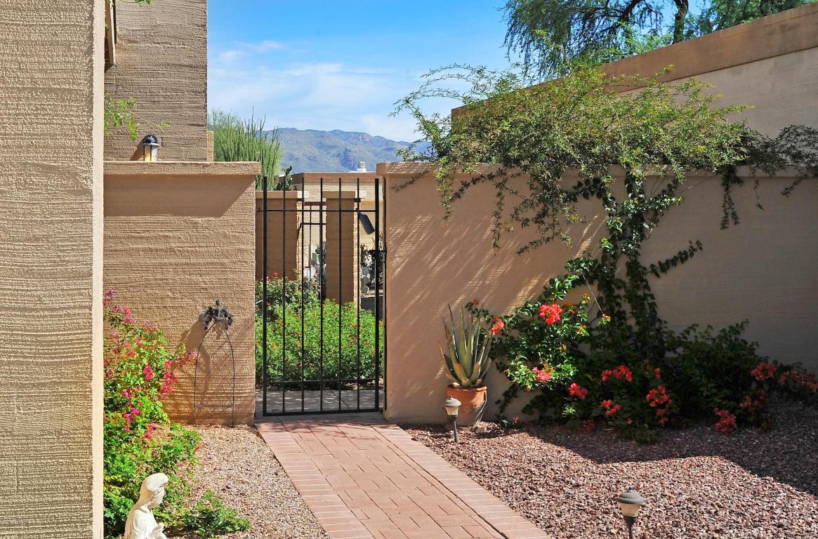9050 E Seneca St, Tucson, AZ 85715 photo 4