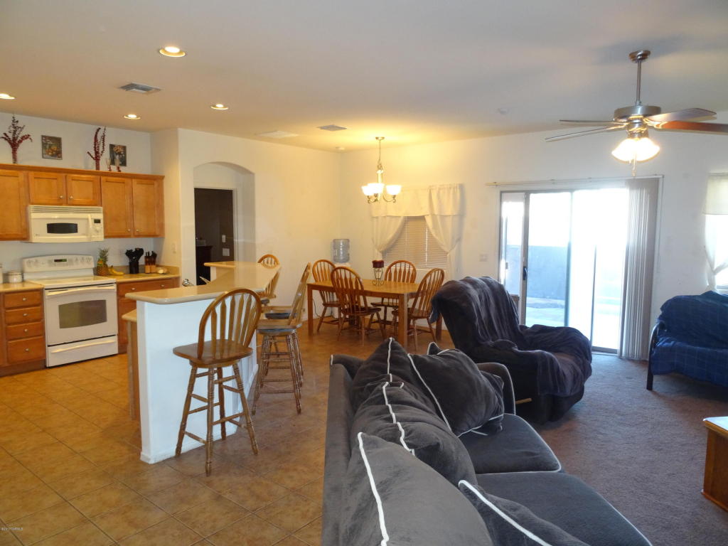 6621 E Gehrig Ln, Tucson, AZ 85756 photo 2