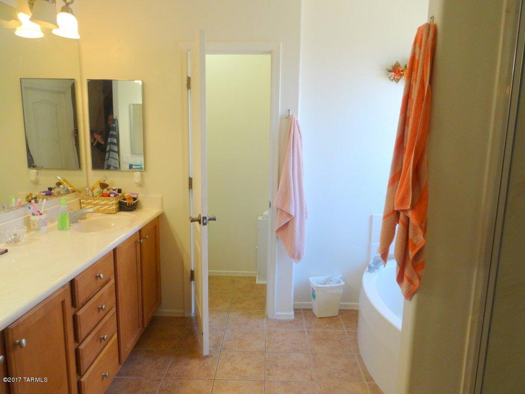 6621 E Gehrig Ln, Tucson, AZ 85756 photo 20