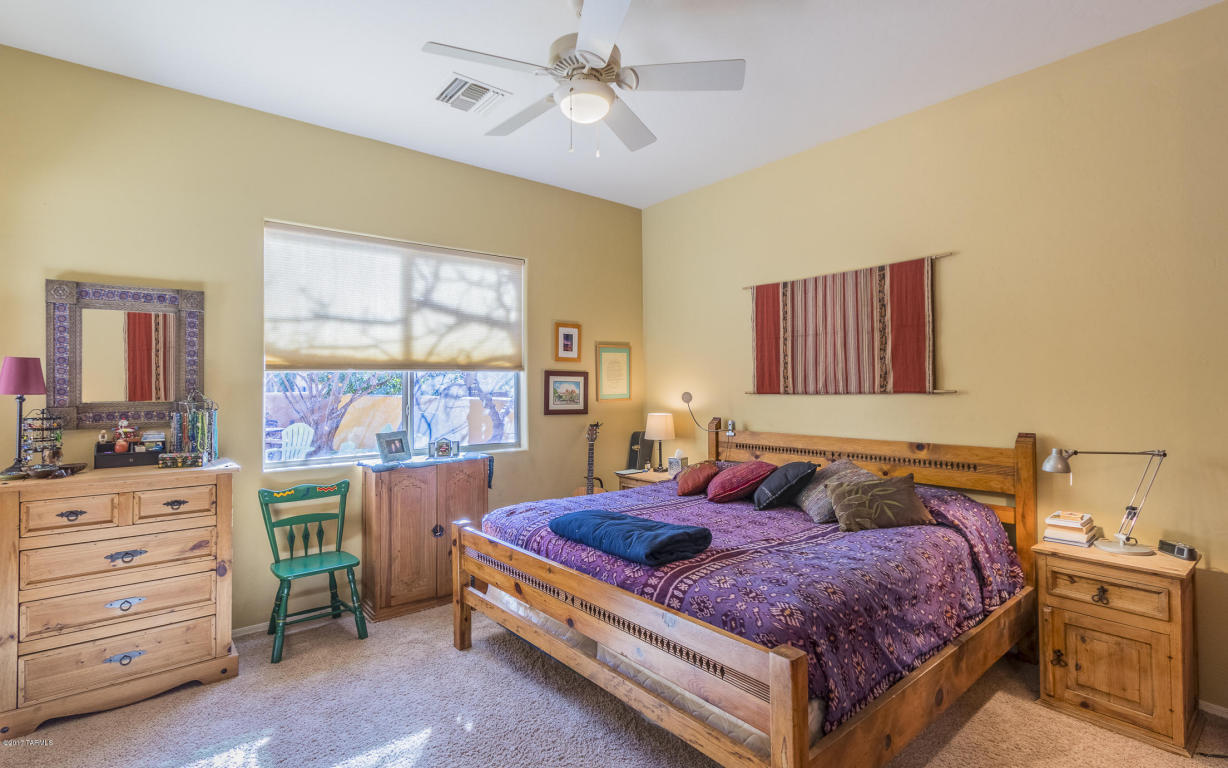 10486 E Sixto Molina Ln, Tucson, AZ 85747 photo 12