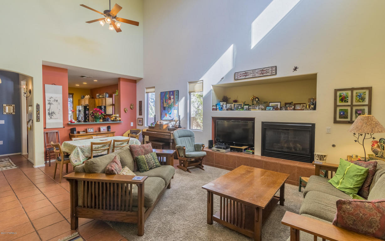 10486 E Sixto Molina Ln, Tucson, AZ 85747 photo 9