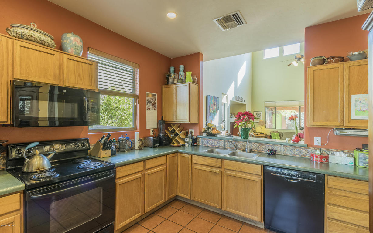10486 E Sixto Molina Ln, Tucson, AZ 85747 photo 3
