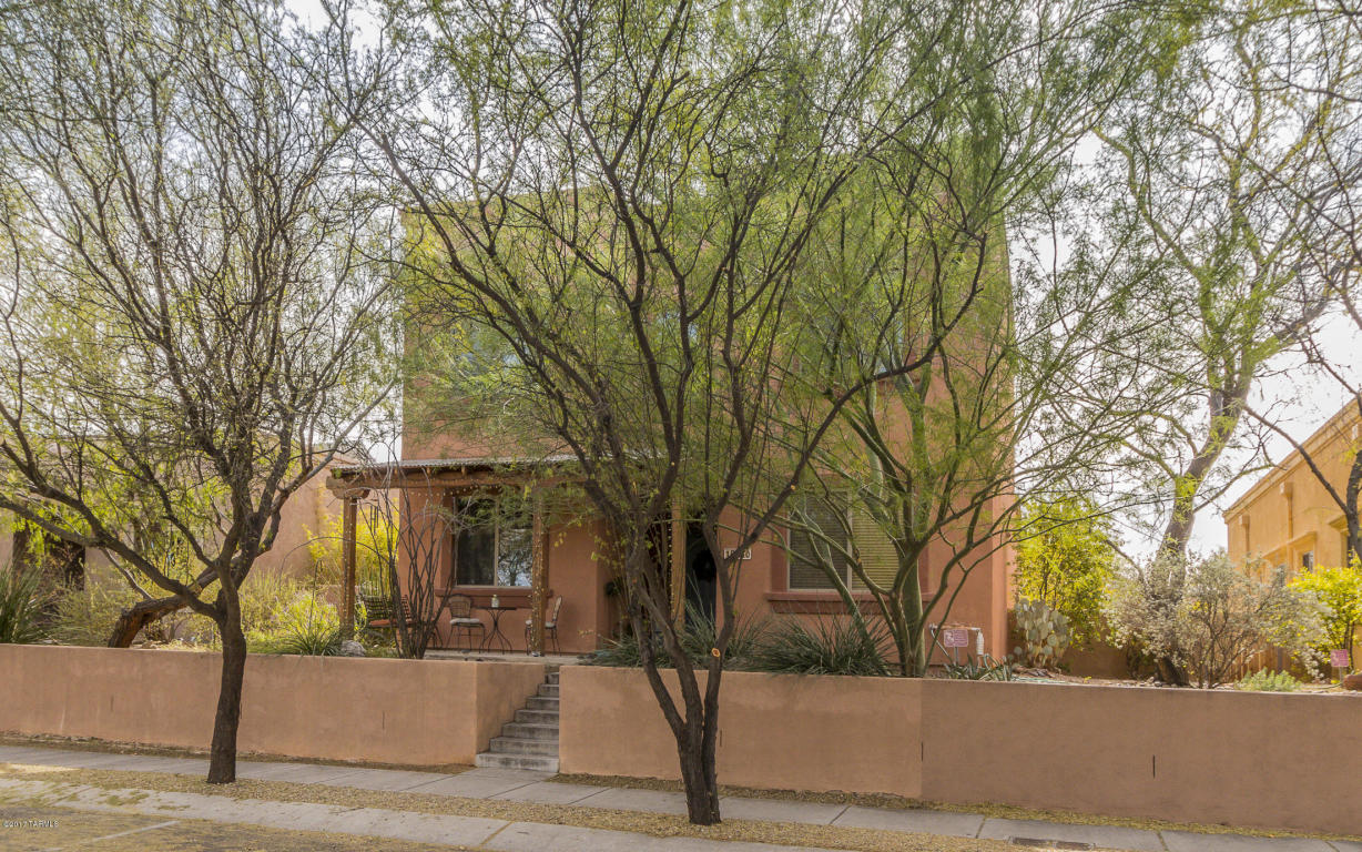 10486 E Sixto Molina Ln, Tucson, AZ 85747 photo 1
