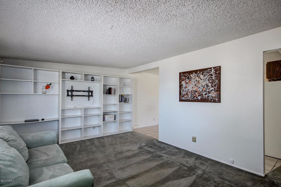 7499 E Desert Spring Dr, Tucson, AZ 85730 photo 5