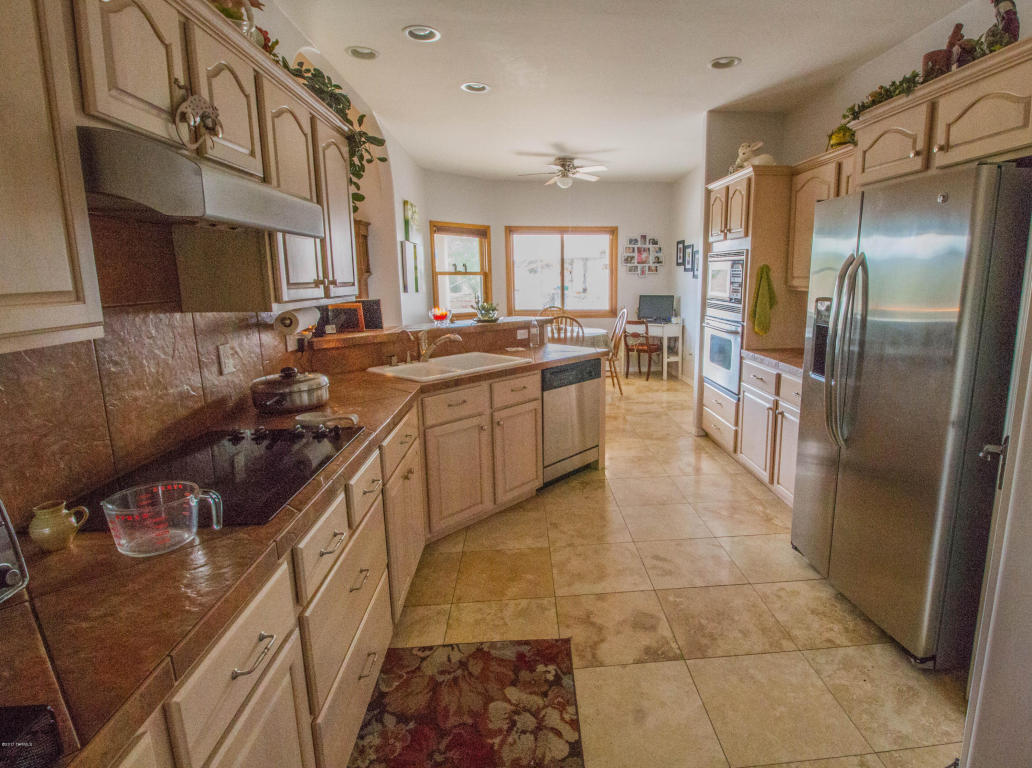 2960 E Consuelo Pl, Vail, AZ 85641 photo 3