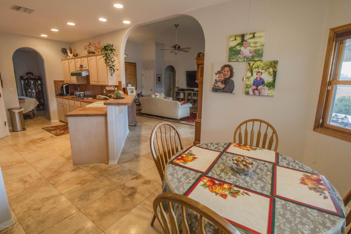 2960 E Consuelo Pl, Vail, AZ 85641 photo 6