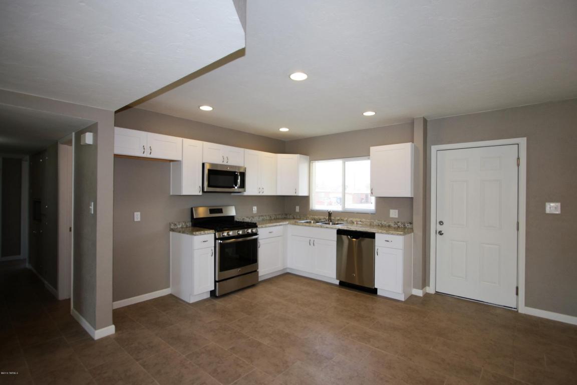 5902 E 24th St, Tucson, AZ 85711 photo 1