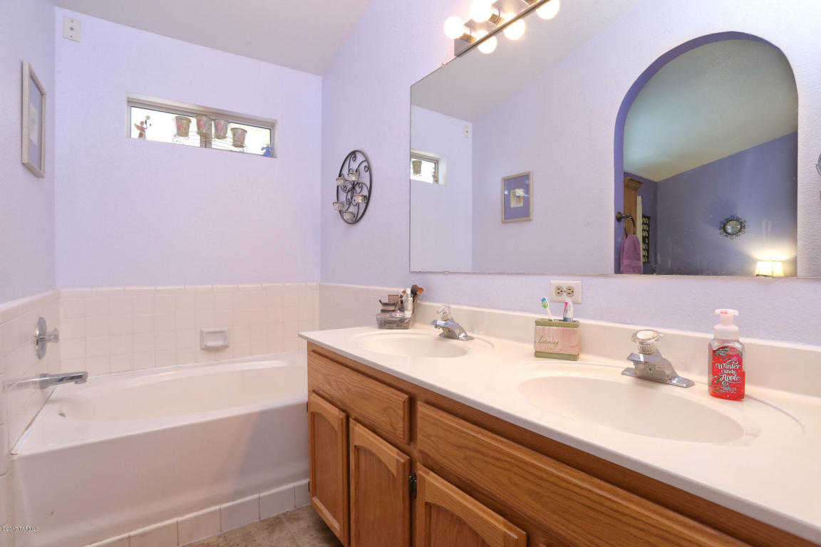9520 E Danforth Pl, Tucson, AZ 85747 photo 12