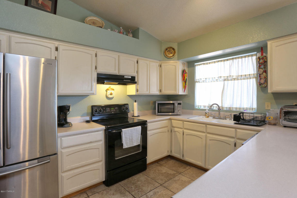 9520 E Danforth Pl, Tucson, AZ 85747 photo 4