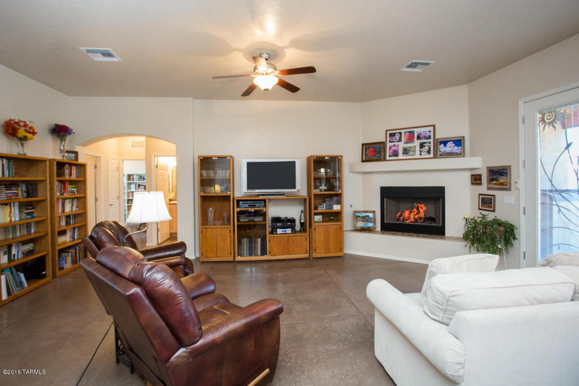 4735 E 3rd St, Tucson, AZ 85711 photo 2
