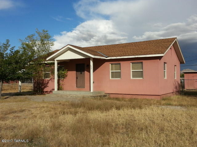 203 S Bowie Ave, Willcox, AZ 85643 photo 3