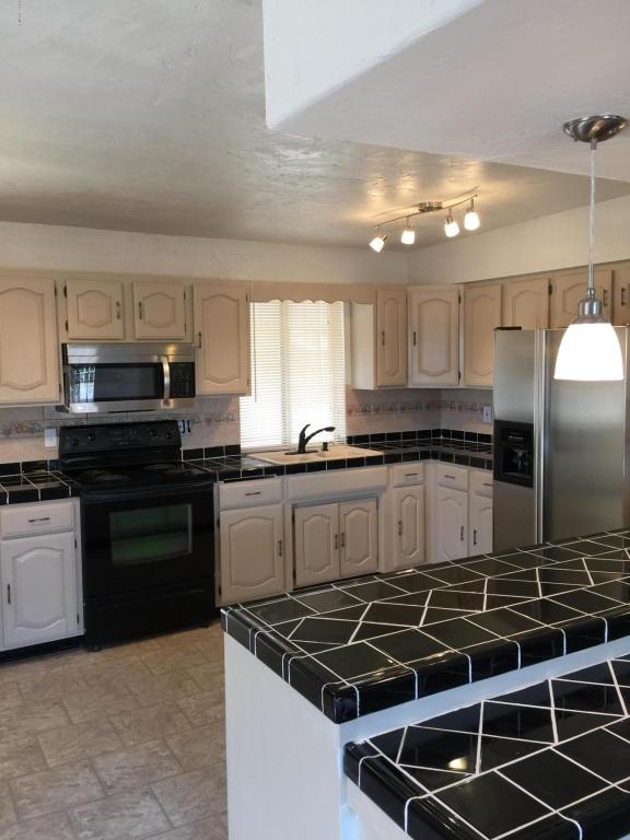 2144 E Dakota St, Tucson, AZ 85706 photo 12