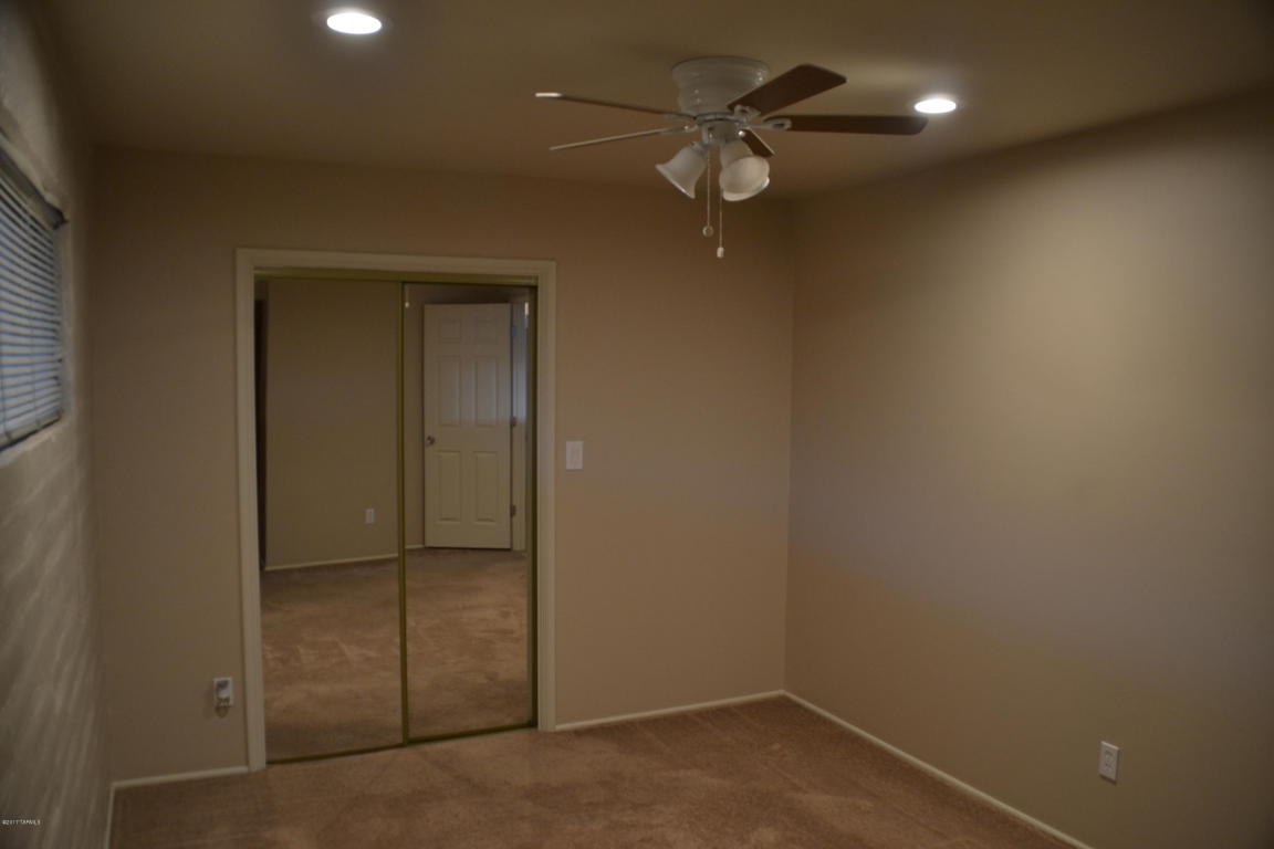 525 E Radburn St, Tucson, AZ 85704 photo 17