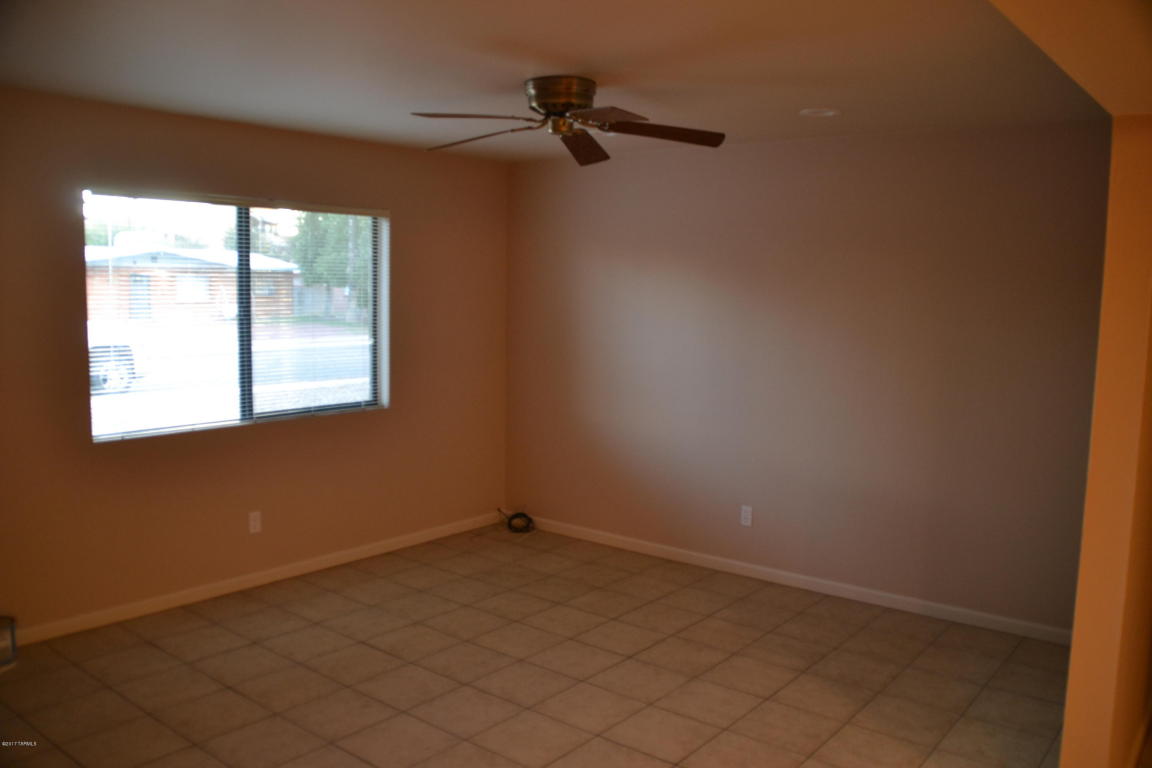 525 E Radburn St, Tucson, AZ 85704 photo 8