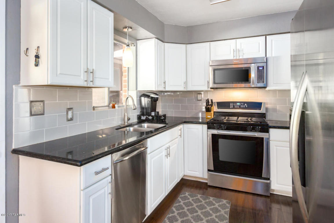 1526 E Silver St, Tucson, AZ 85719 photo 8