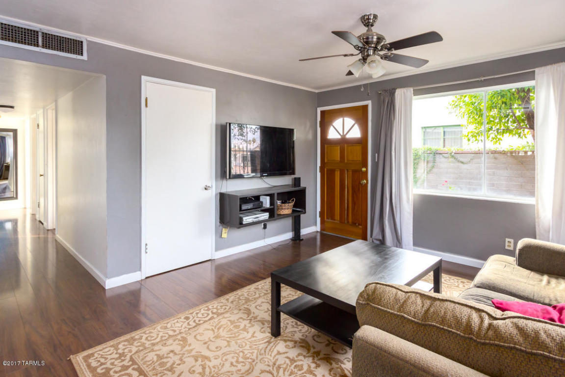 1526 E Silver St, Tucson, AZ 85719 photo 4