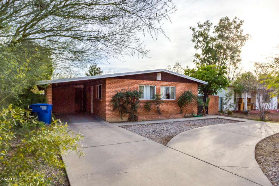 1526 E Silver St, Tucson, AZ 85719 photo 2