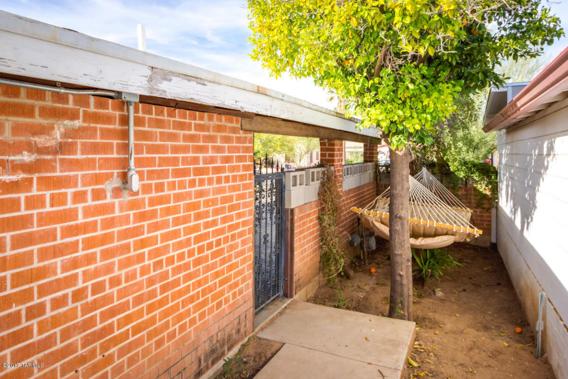 1526 E Silver St, Tucson, AZ 85719 photo 22