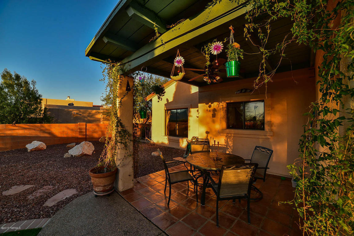313 N Eastern Slope Loop, Tucson, AZ 85748 photo 6