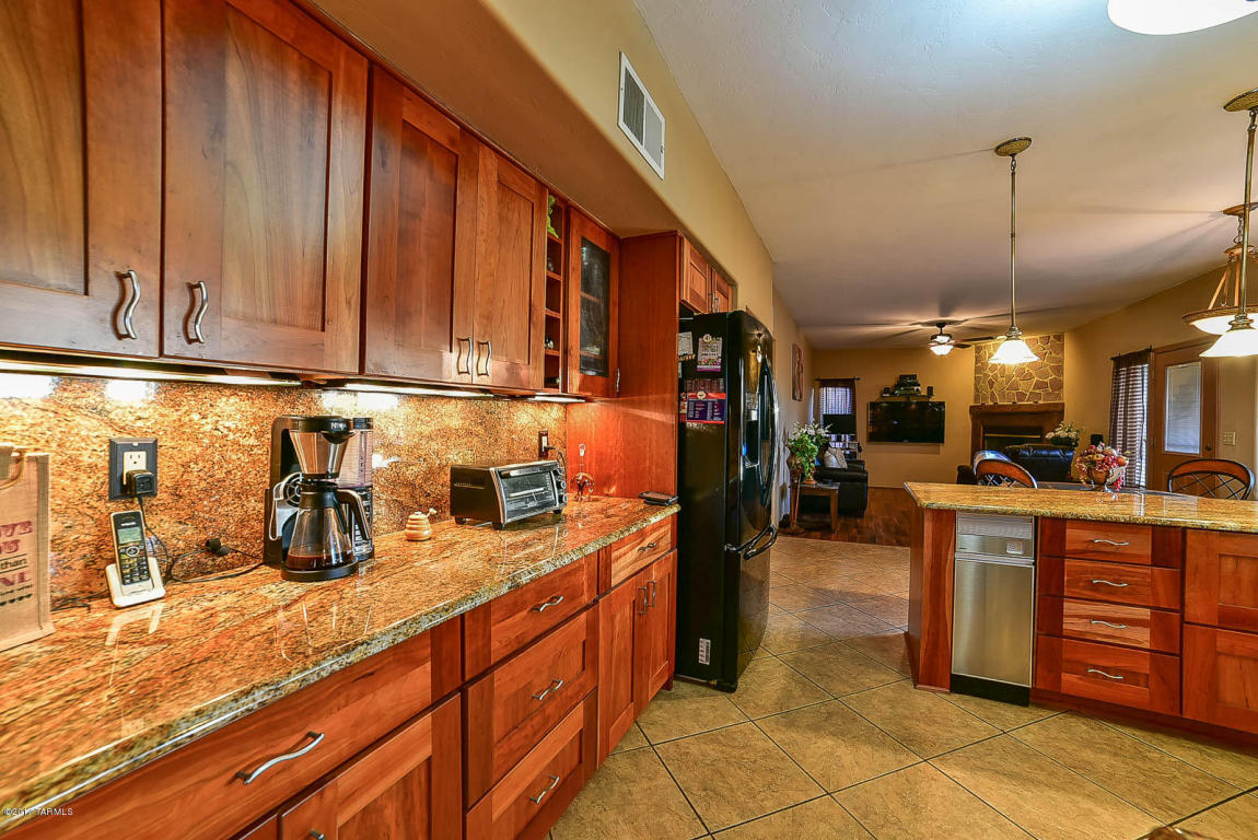 313 N Eastern Slope Loop, Tucson, AZ 85748 photo 19