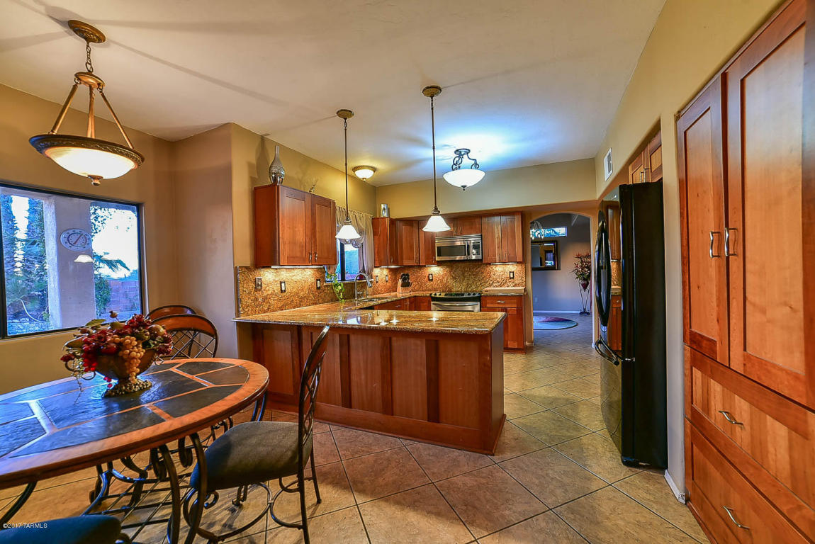 313 N Eastern Slope Loop, Tucson, AZ 85748 photo 20