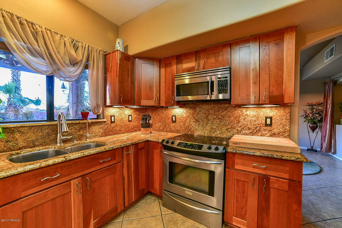 313 N Eastern Slope Loop, Tucson, AZ 85748 photo 18