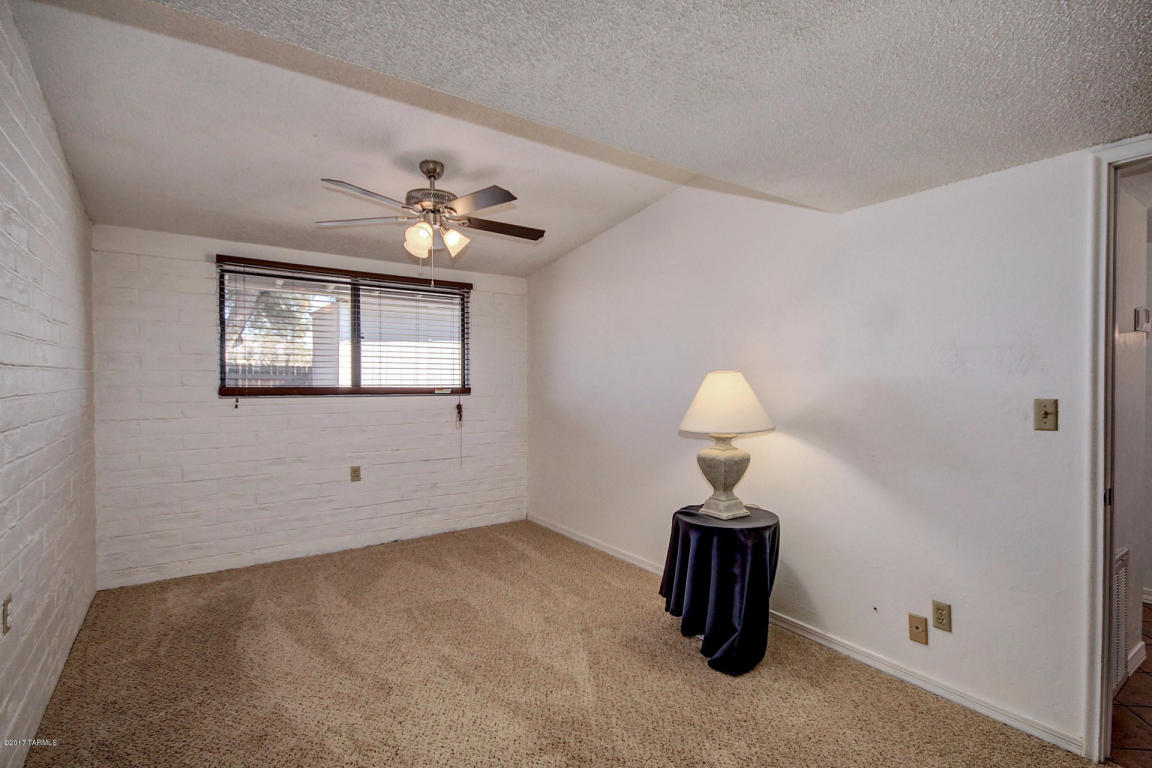 361 S Holcomb Pl, Vail, AZ 85641 photo 14