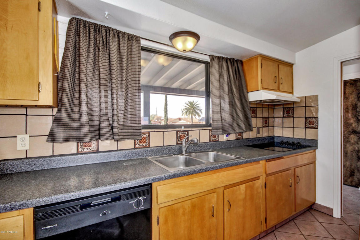361 S Holcomb Pl, Vail, AZ 85641 photo 7