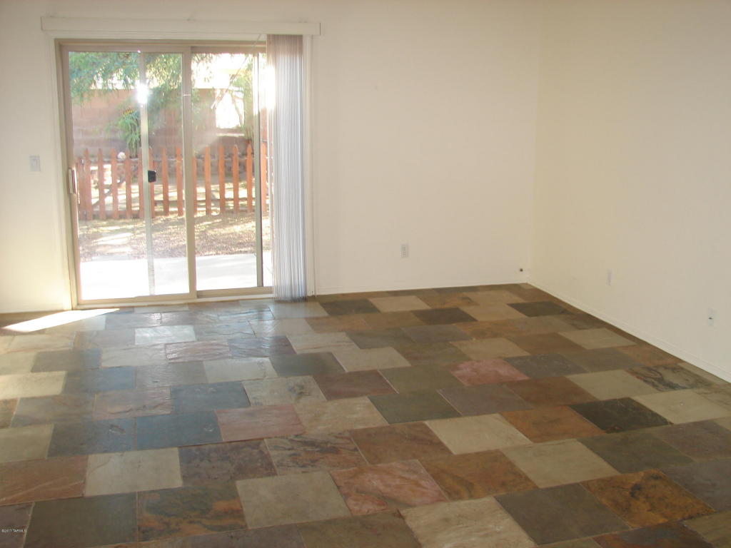 8798 E Mountain Spring Dr, Tucson, AZ 85747 photo 5