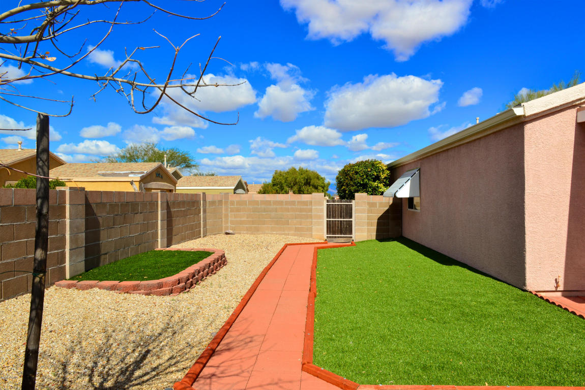 9480 E Bench Mark Loop, Tucson, AZ 85747 photo 19