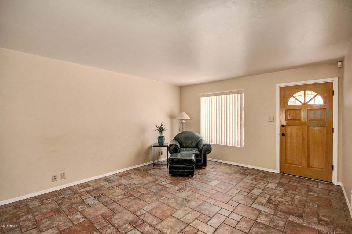 5617 E 33rd St, Tucson, AZ 85711 photo 5