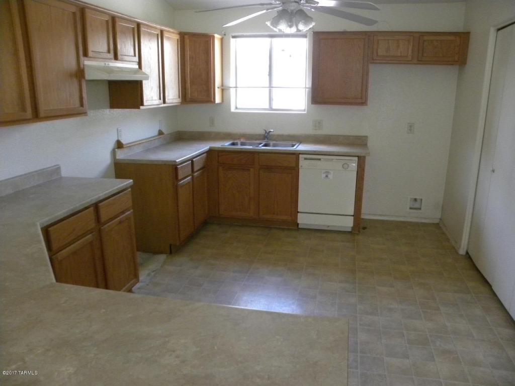 4238 E Mesquite Desert Trl, Tucson, AZ 85706 photo 5