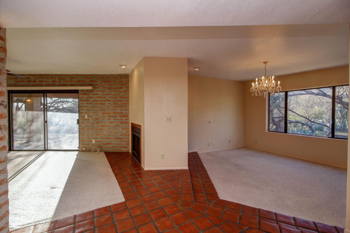 12050 E Jefsumark Cir, Tucson, AZ 85749 photo 3