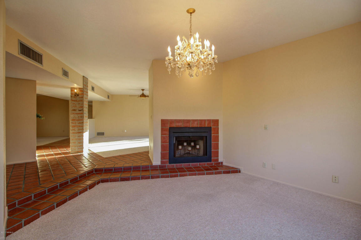 12050 E Jefsumark Cir, Tucson, AZ 85749 photo 6