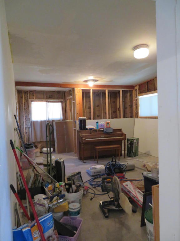 23 E Barry Ln, Saint David, AZ 85630 photo 8