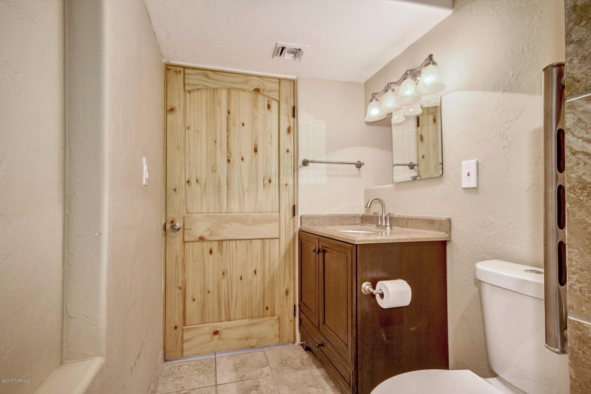 1622 E Copper St, Tucson, AZ 85719 photo 21