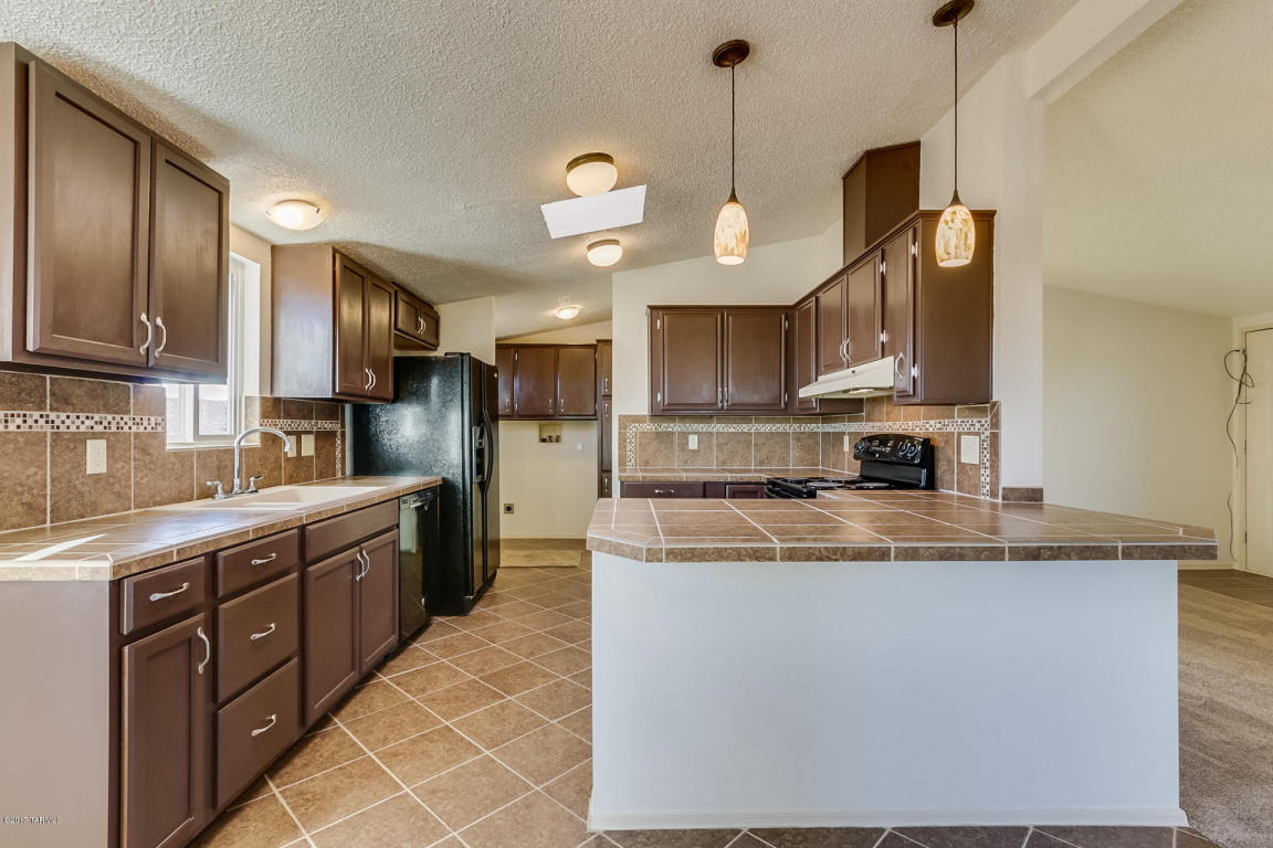 13425 E Copper Chief Trl, Vail, AZ 85641 photo 2