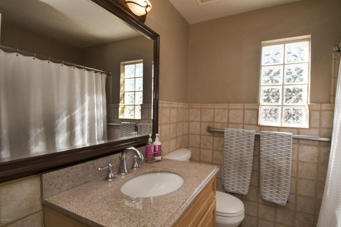 1935 E Lind Rd, Tucson, AZ 85719 photo 20