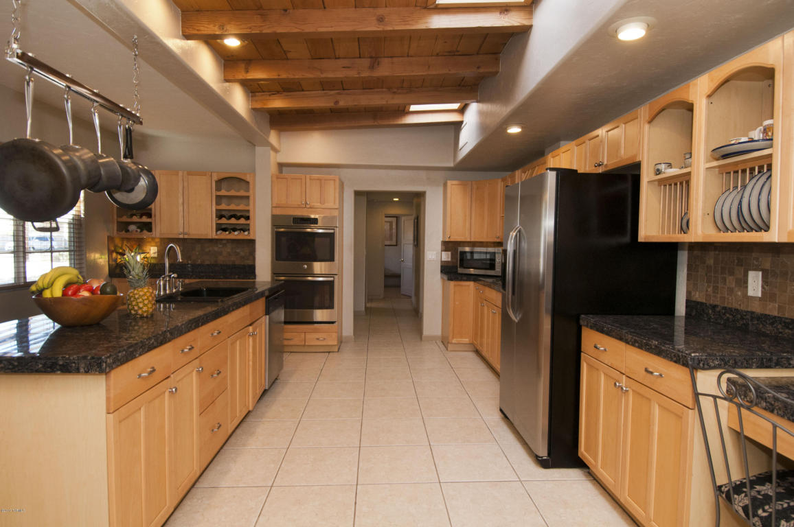 1935 E Lind Rd, Tucson, AZ 85719 photo 4