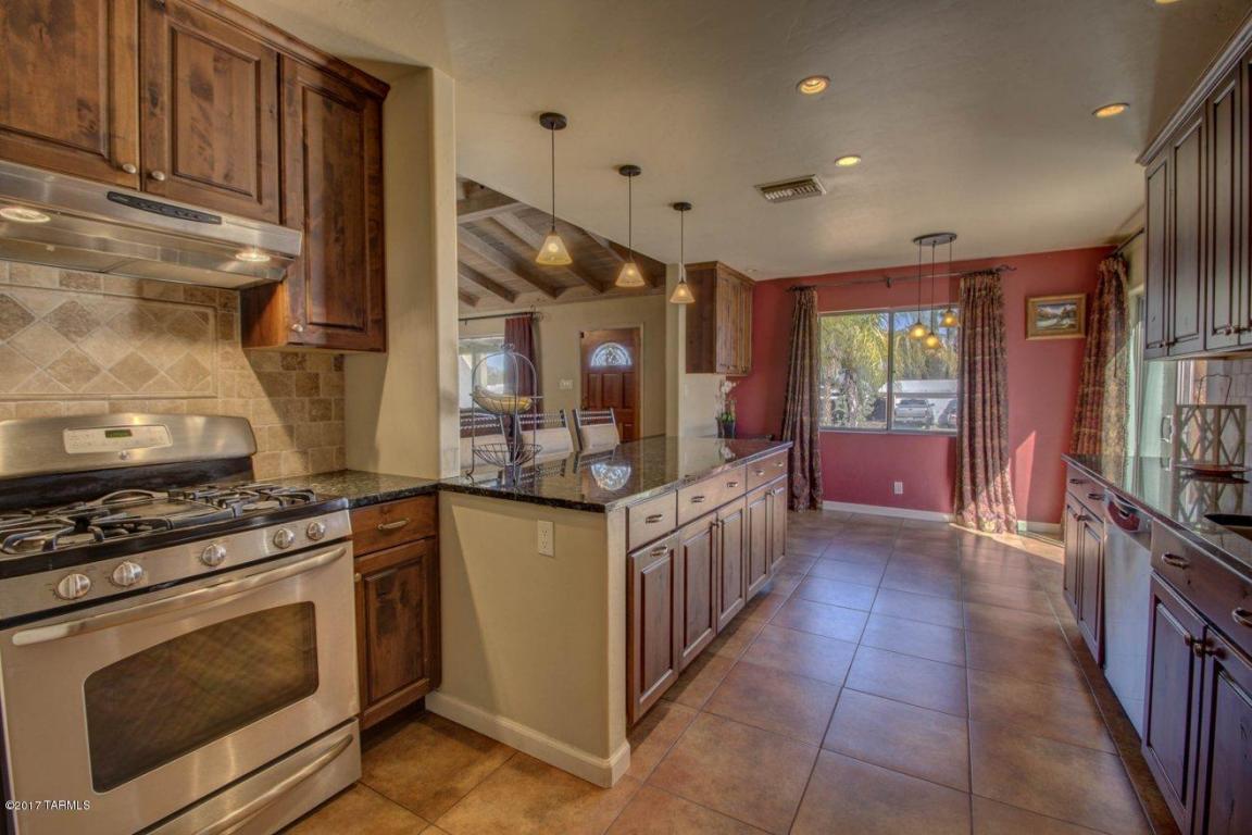 5454 E 3rd St, Tucson, AZ 85711 photo 2